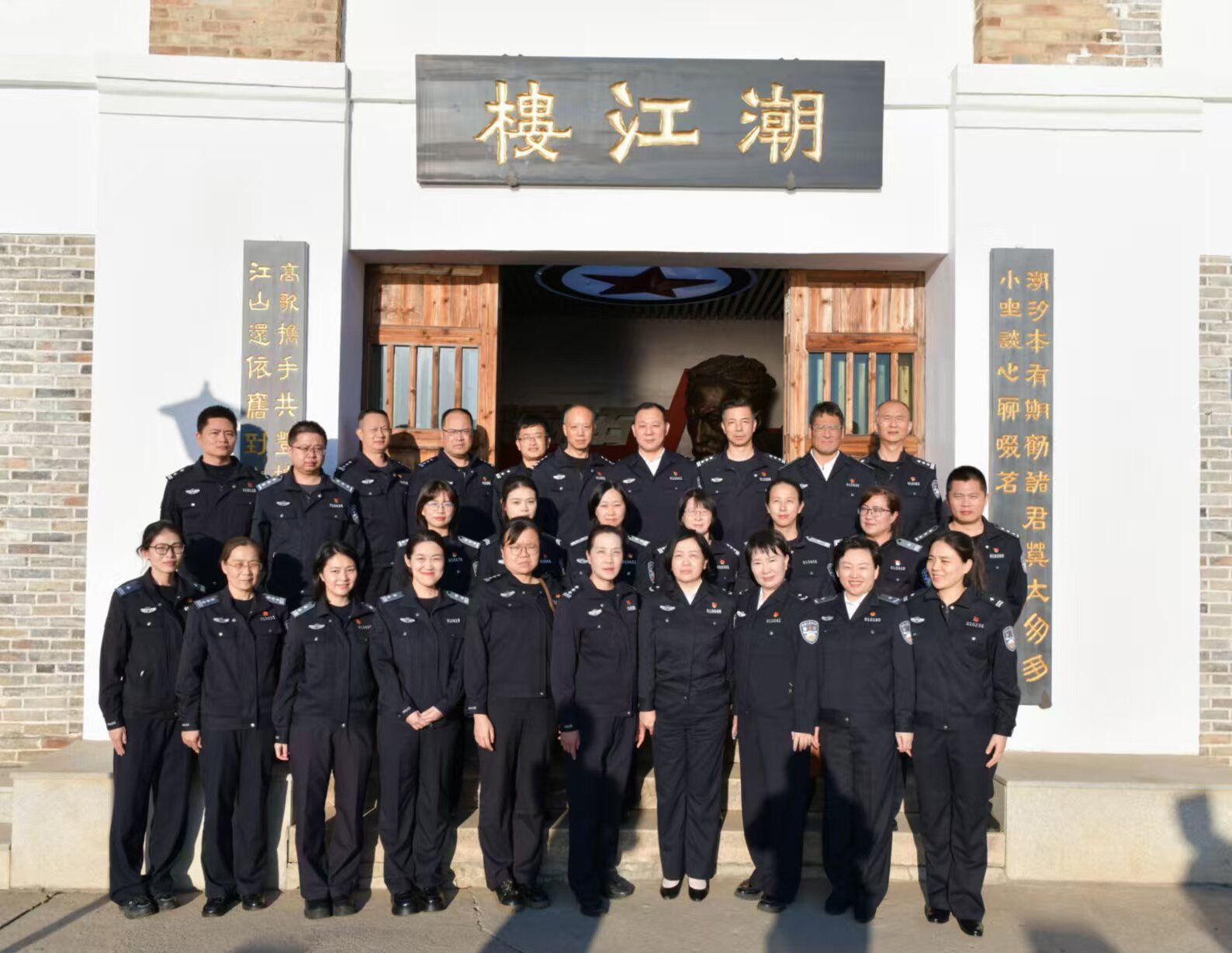 1766367581407080.jpg f56e702358022d44c7c80123ef51f93d.jpg